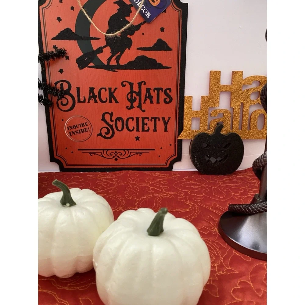 Halloween Decoration Lot 11 Pieces‎ Pumpkins, viper Candleholder Spiders Etc..